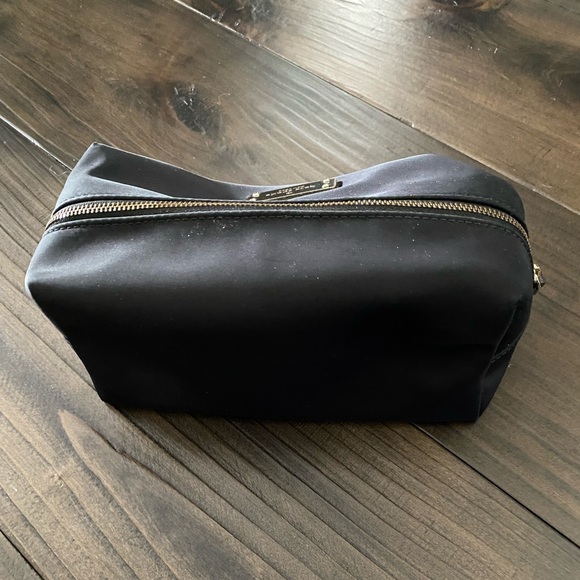 Kate Spade Large Cosmetic Case - Picture 2 of 8